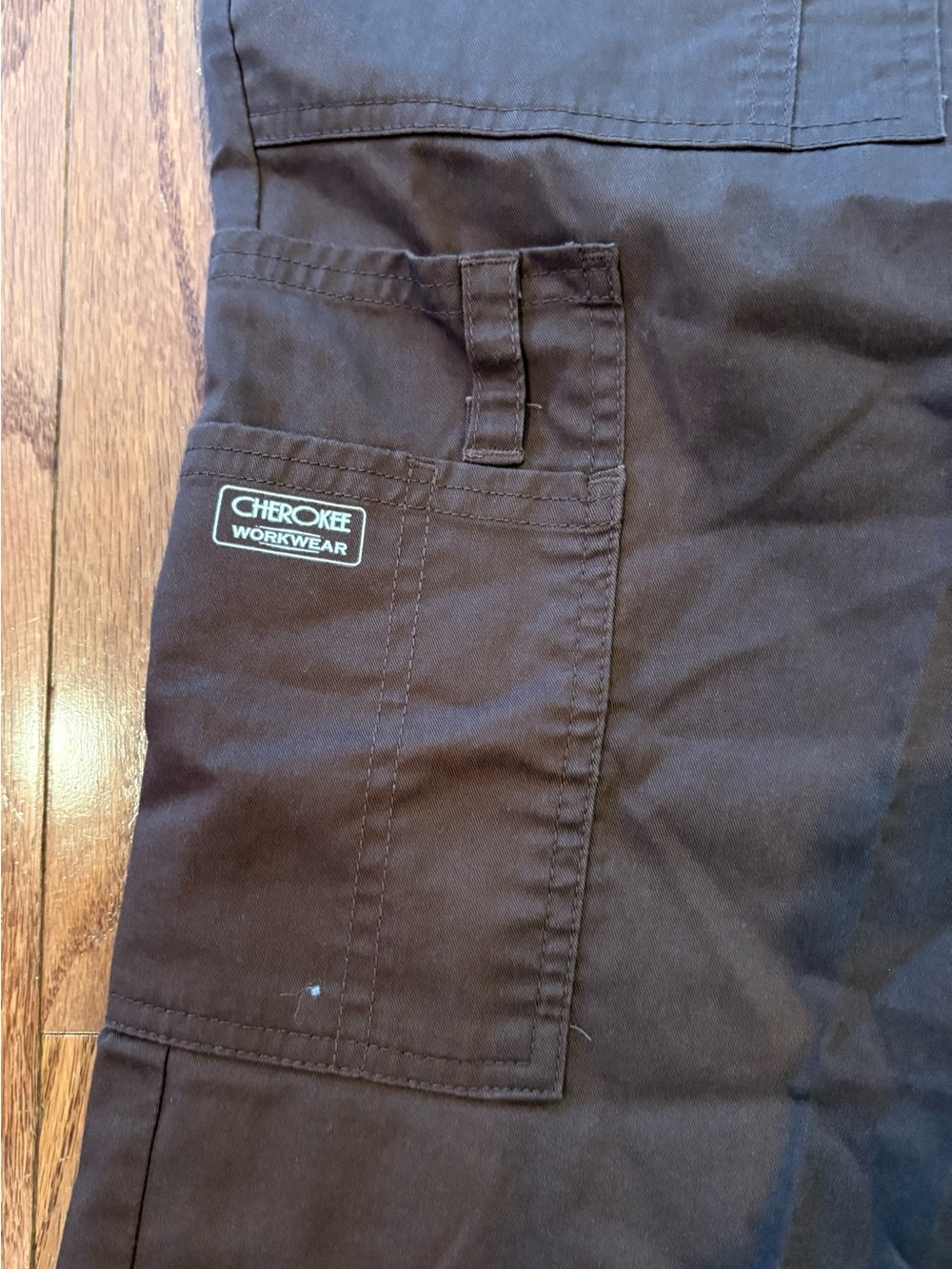 Brown Cherokee work wear cargo scrub pants with elastic waist and utility pocket - Picture 3 of 6